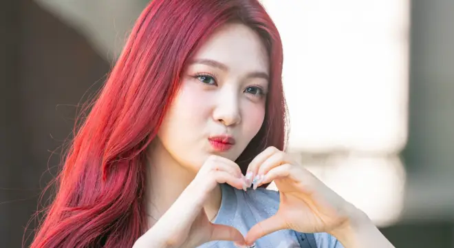 Red Velvet Joy Returns to Acting