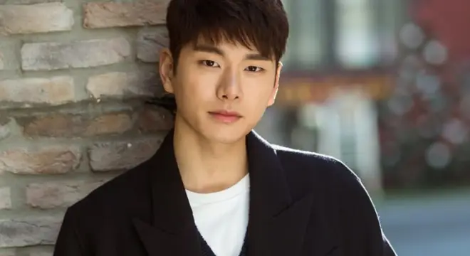 Lee Yi-kyung Controversy