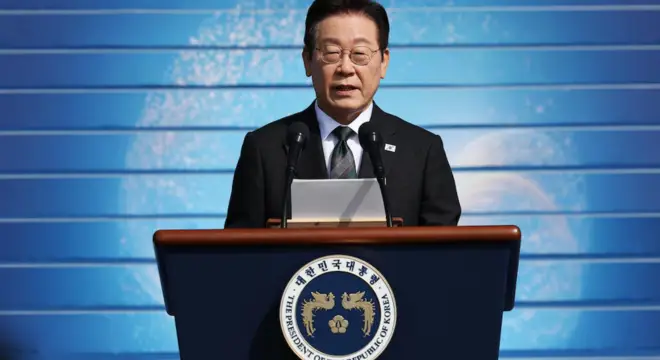 South Korea President Apologizes